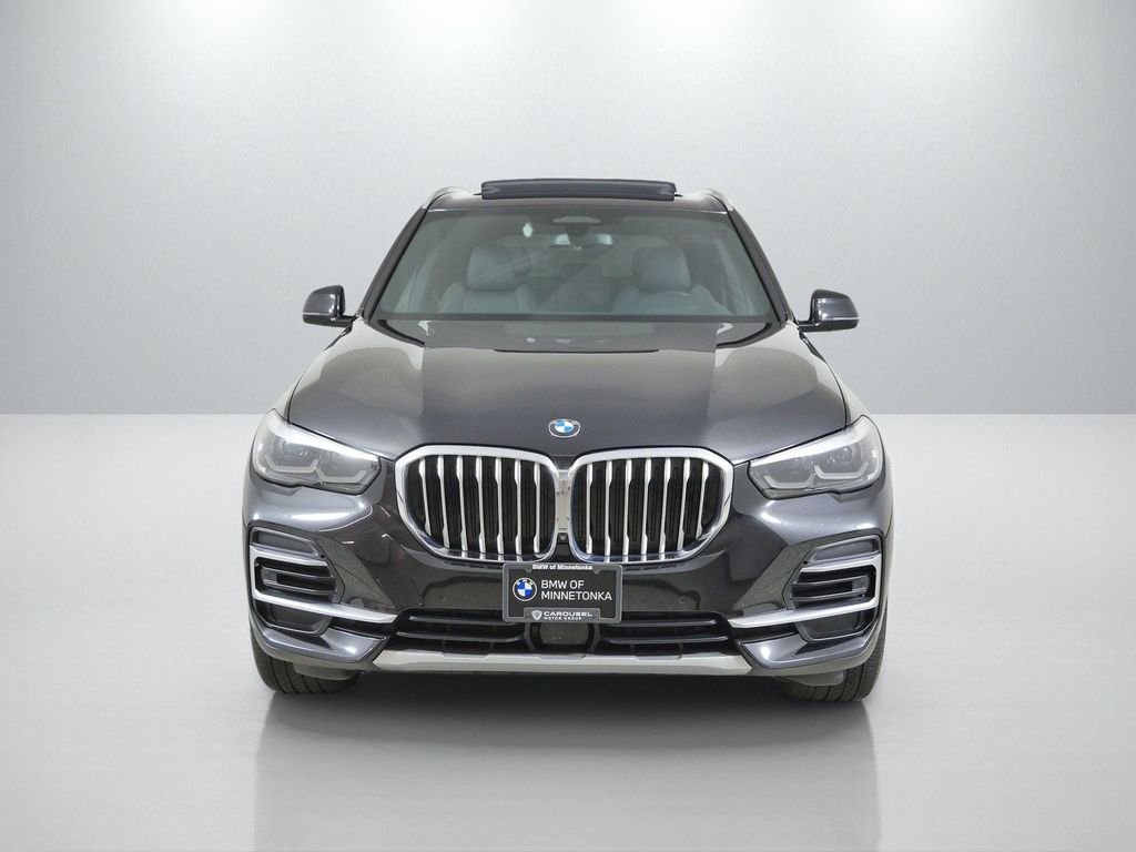 Used 2022 Black Sapphire Metallic BMW xDrive40i image 3