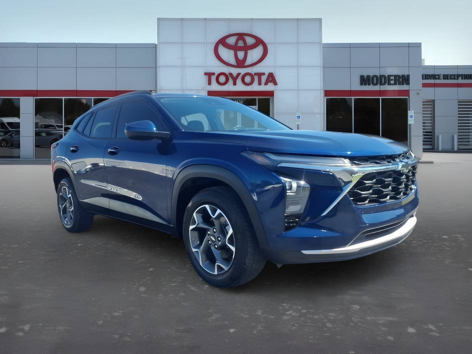 Used 2024 Blue Glow Metallic Chevrolet LT image 8