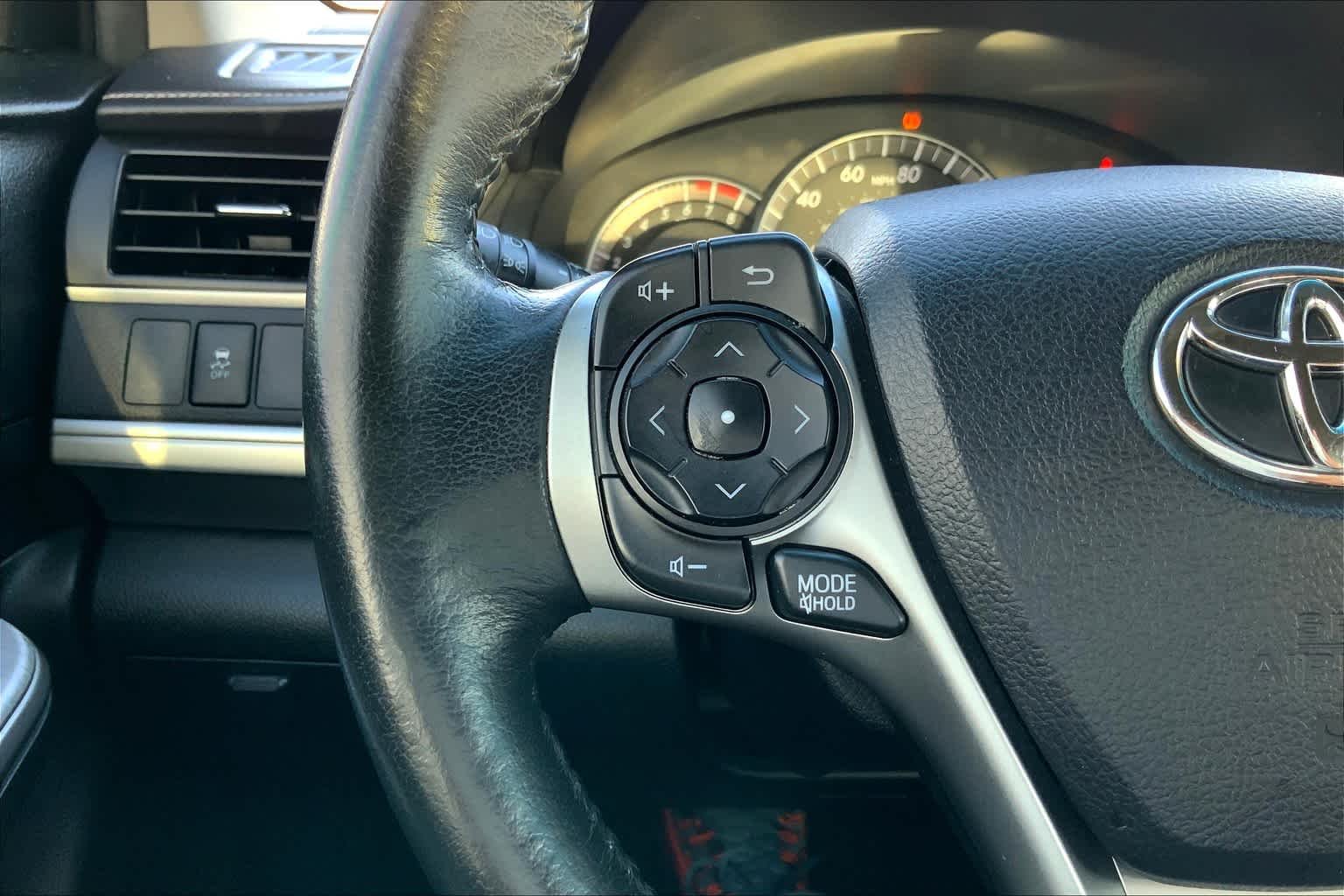 Used 2014 Attitude Black Metallic Toyota XLE image 24