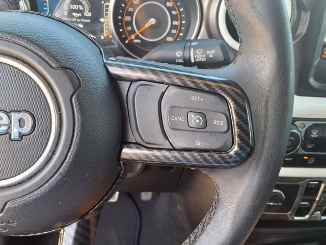 Used 2023 White Jeep Texas Trail image 17