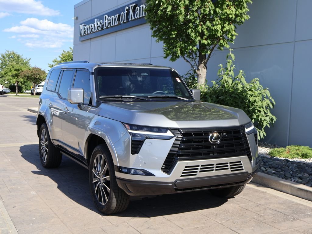 2026 Lexus GX 460 550 Luxury's photo