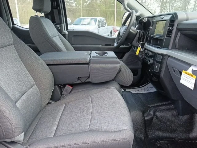 New 2026 Oxford White Ford F-250® XL image 34
