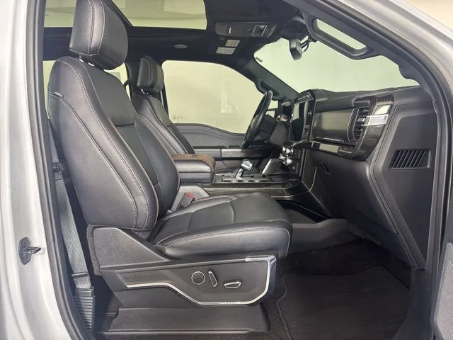 Used 2021 White Metallic Ford Lariat image 4