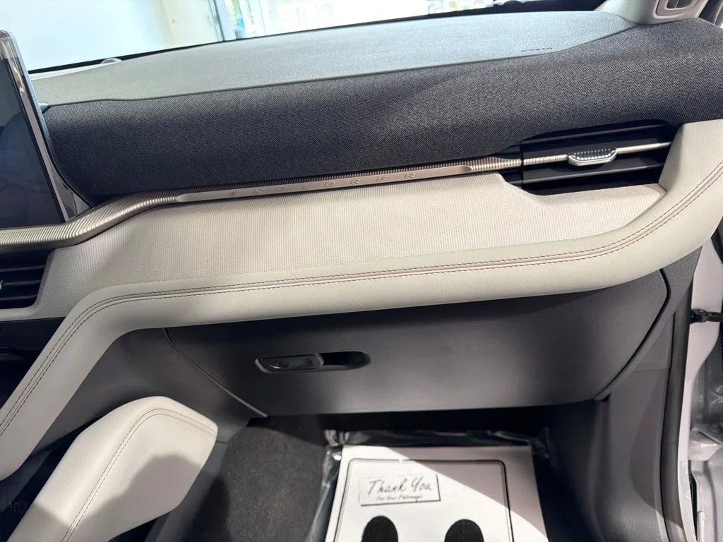 New 2026 Space White Metallic Ford Active image 45