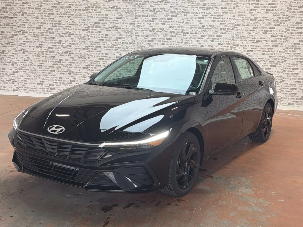 New 2026 Abyss Black Hyundai SEL Sport Plus image 3