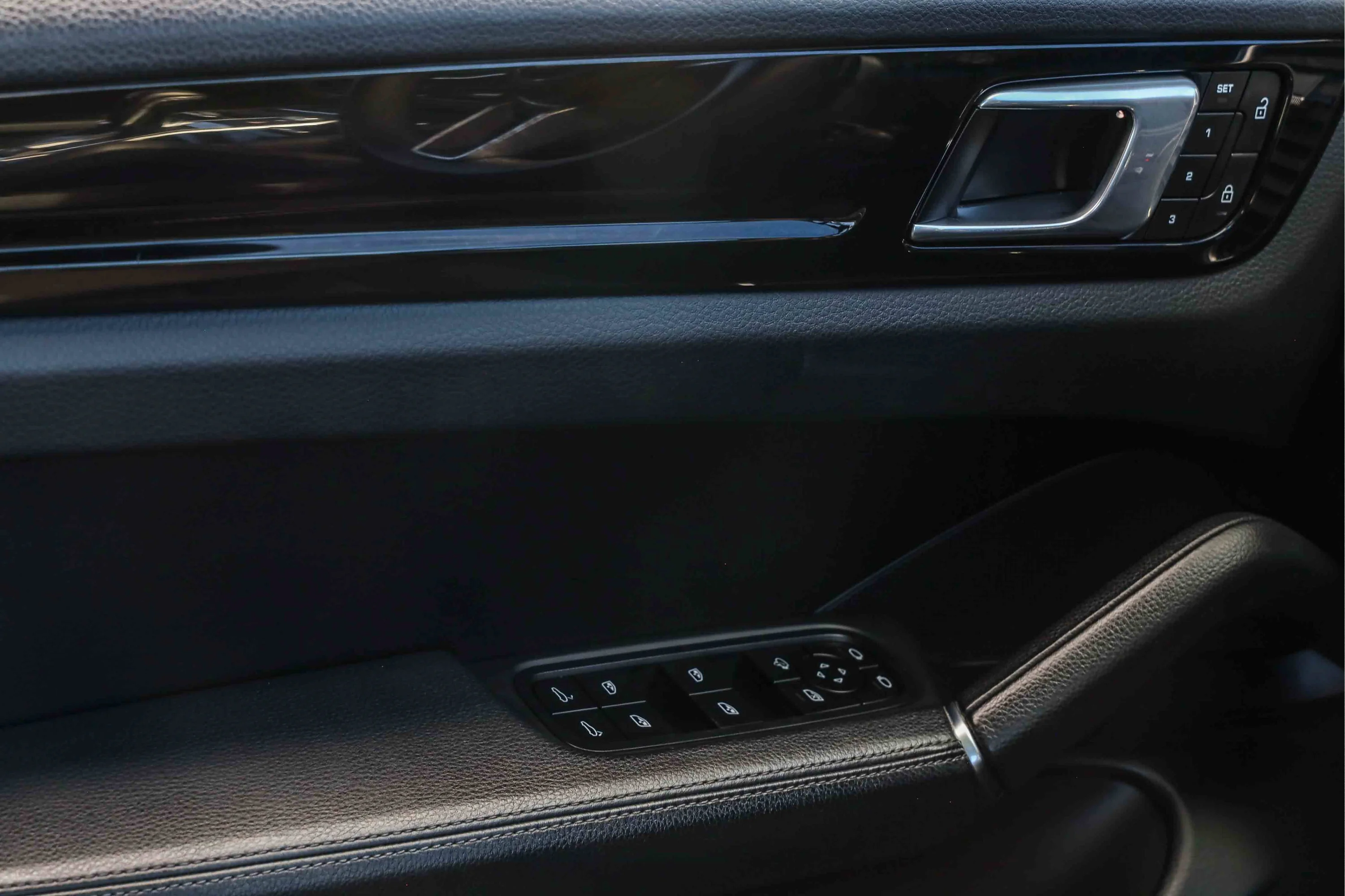 Used 2022 Gray Porsche  image 14