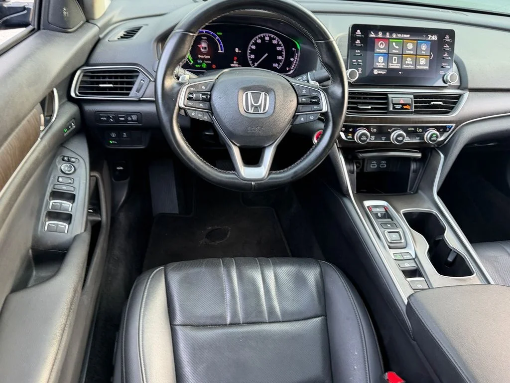 Used 2022 Black Honda Touring image 13