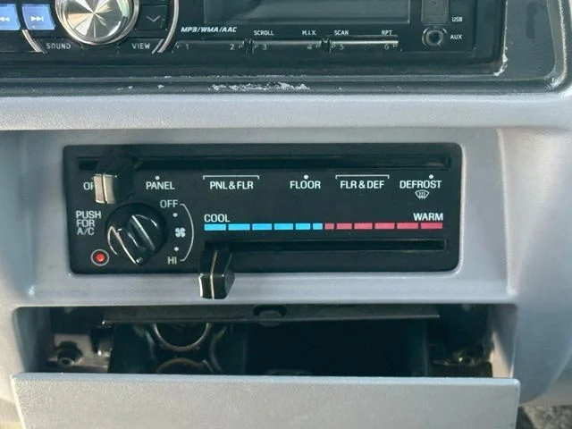 Used 1994 Green Ford XLT image 22