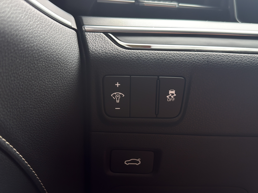 Used 2026 Yacht Blue Kia GT-Line image 18