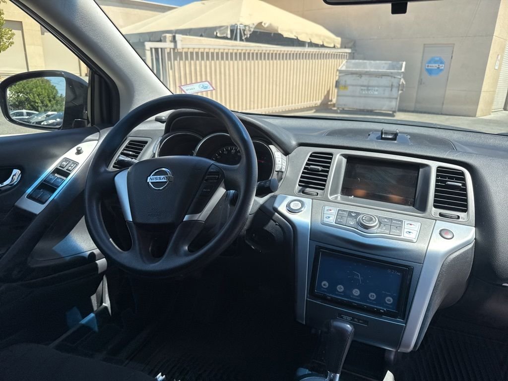 Used 2013 Blue Nissan S image 23