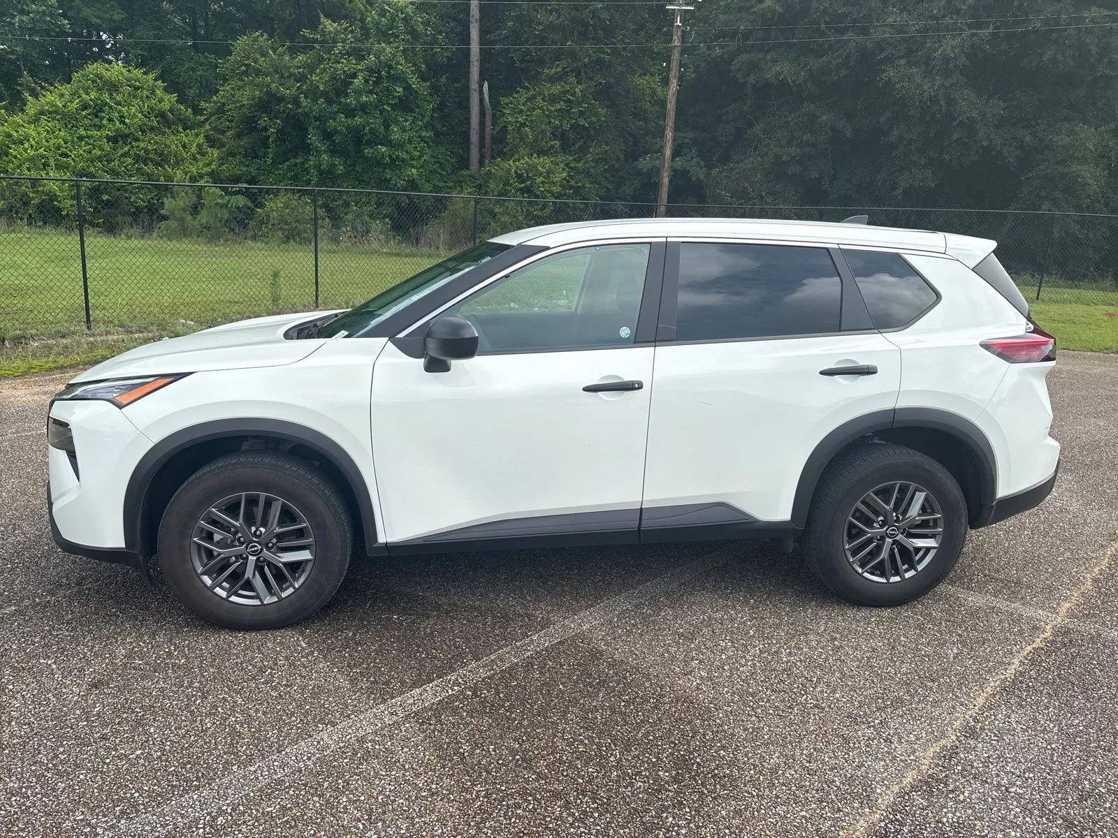 2025 Nissan Rogue S FWD's photo