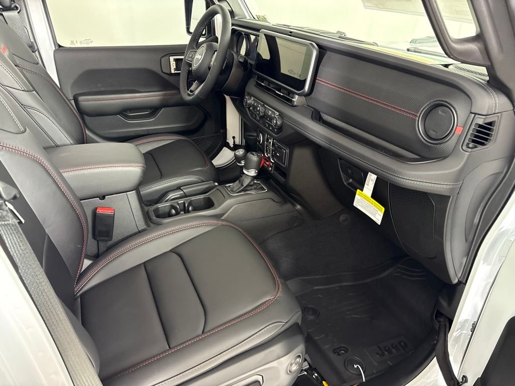 New 2026 Bright White Clearcoat Jeep Rubicon X image 18