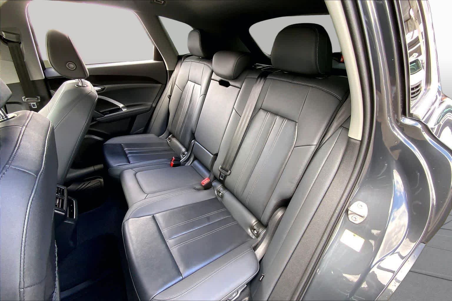 Used 2025 Tambora Gray Metallic Audi Premium Plus image 21