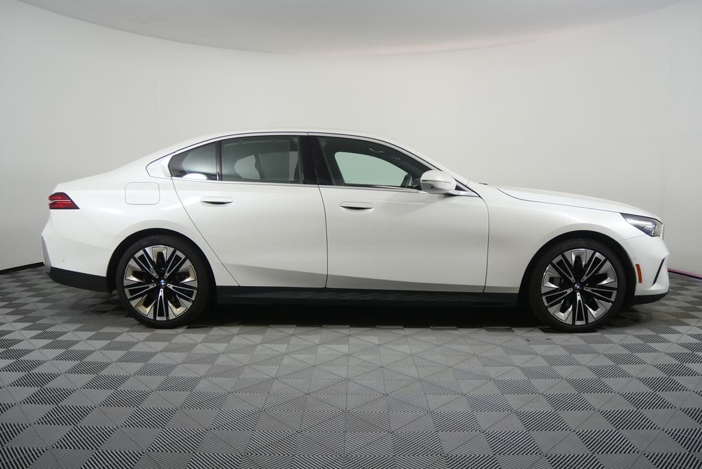 Certified Used 2025 Mineral White Metallic BMW 530i image 2
