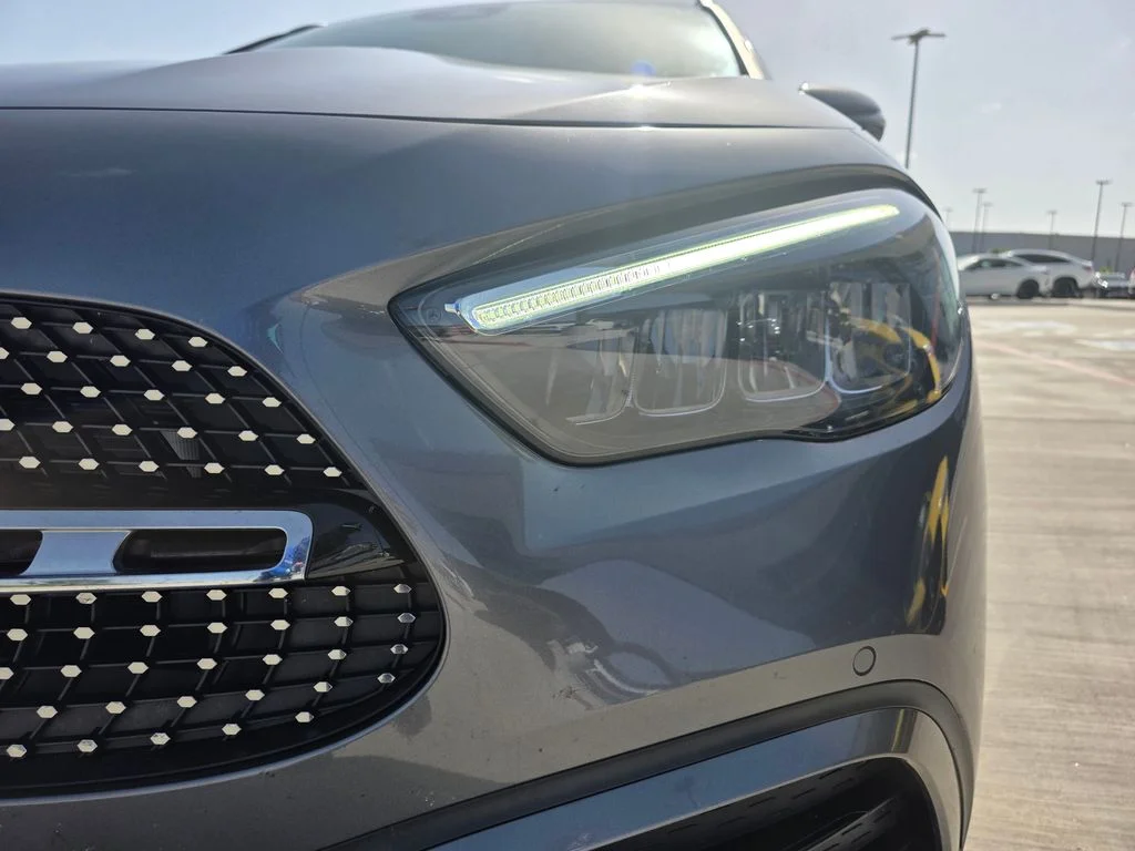 Used 2025 Black Mercedes-Benz GLA 250 image 3