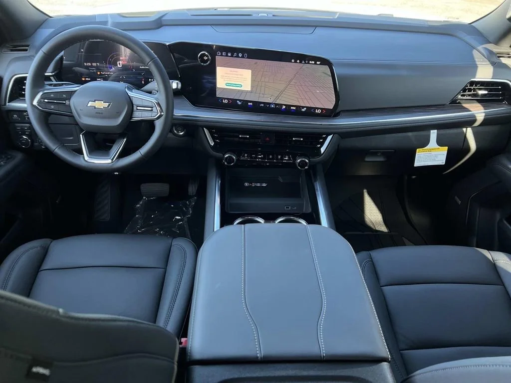 2026 Chevrolet Suburban LT - Photo 3