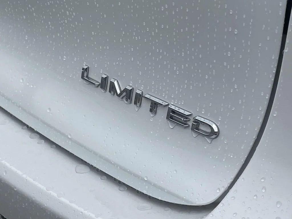 2023 Toyota Crown Limited - Photo 31