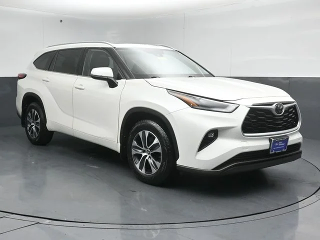 2021 Toyota Highlander XLE 4x4 V6's photo