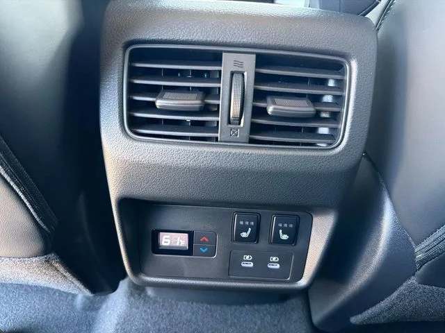 2026 Nissan Rogue Platinum - Photo 16
