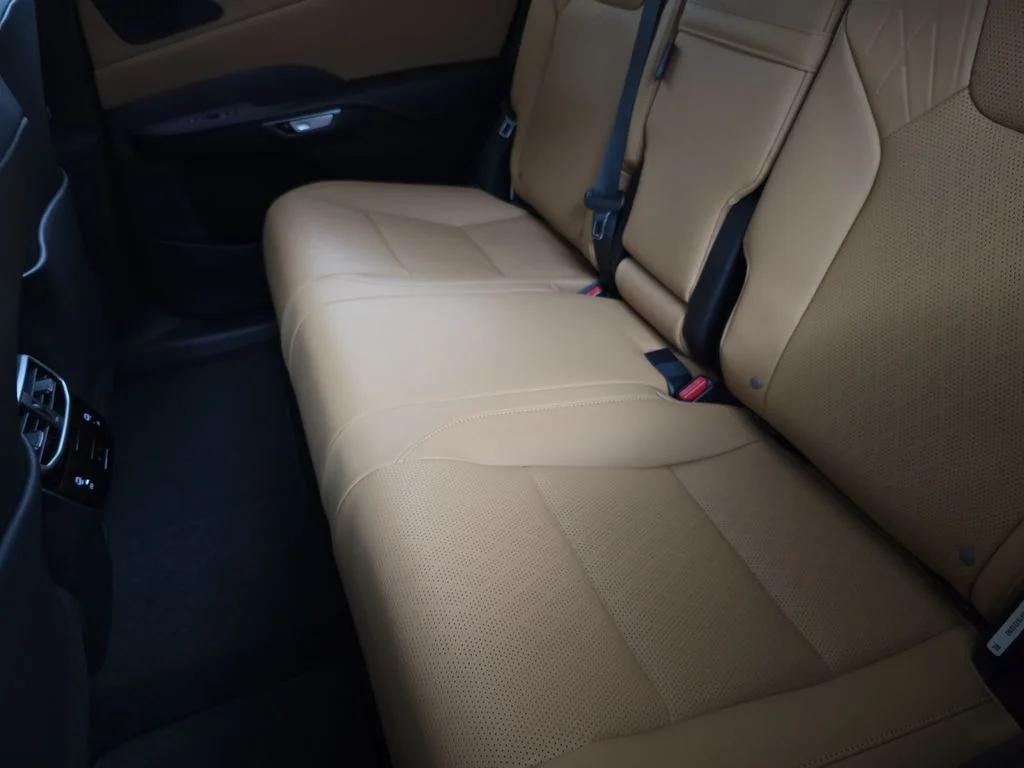 New 2026 Eminent White Pearl Lexus PREMIUM PLUS image 14
