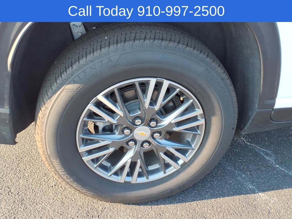 Used 2026 Summit White Chevrolet LT image 8