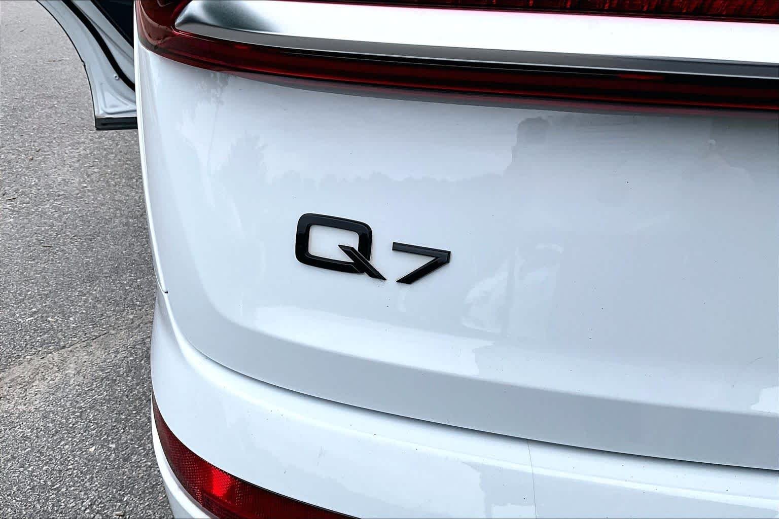 Used 2021 Glacier White Metallic Audi Prestige image 33