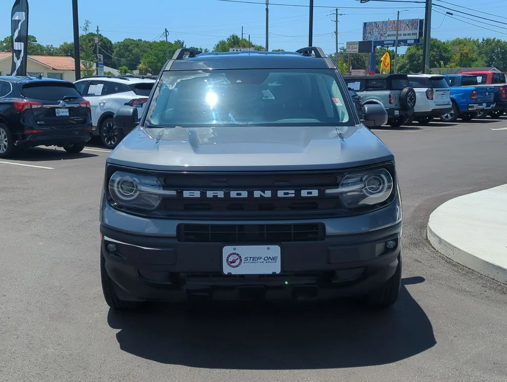 Used 2021 Gray Ford Outer Banks image 10