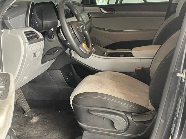 Used 2020 Steel Graphite Hyundai SE image 14