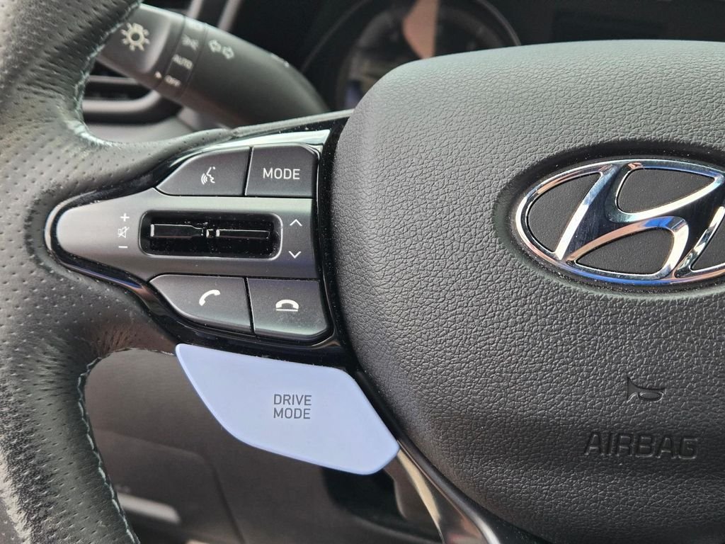 2022 Hyundai Veloster N - Photo 23