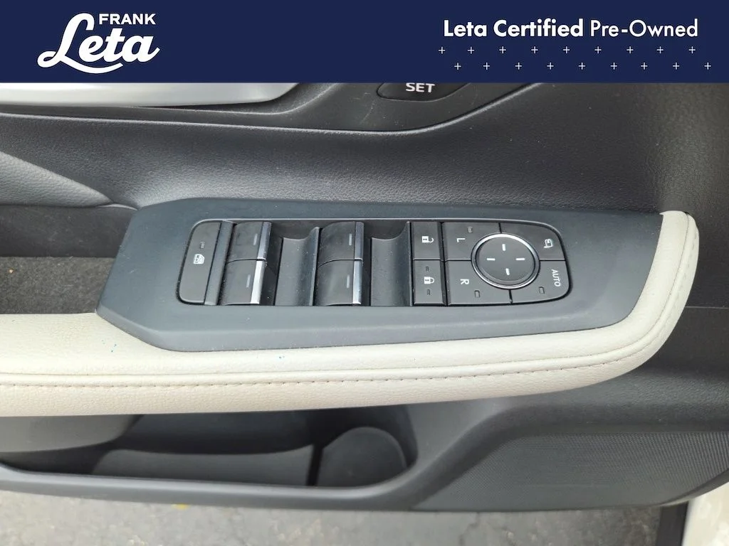 Used 2024 White Toyota Platinum image 22