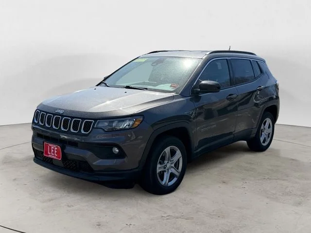 Used 2024 Gray Jeep Latitude image 1