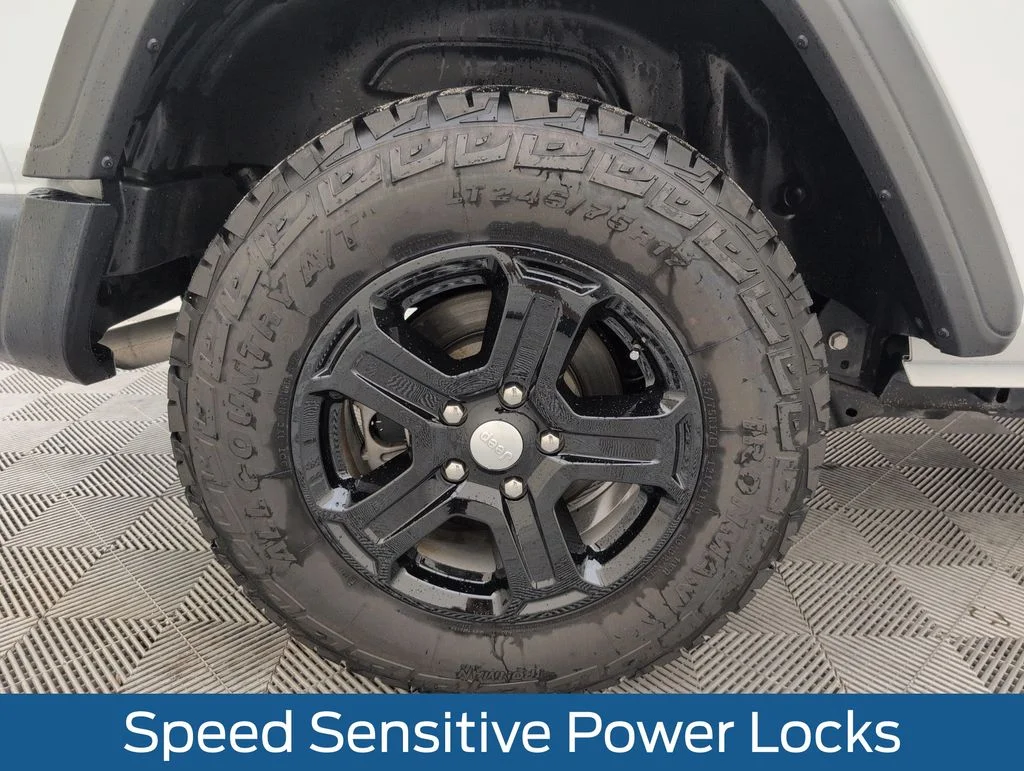 Certified Used 2019 White Jeep Sport S image 19