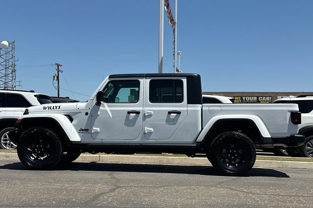 Certified Used 2023 White/off-white Jeep Willys image 7