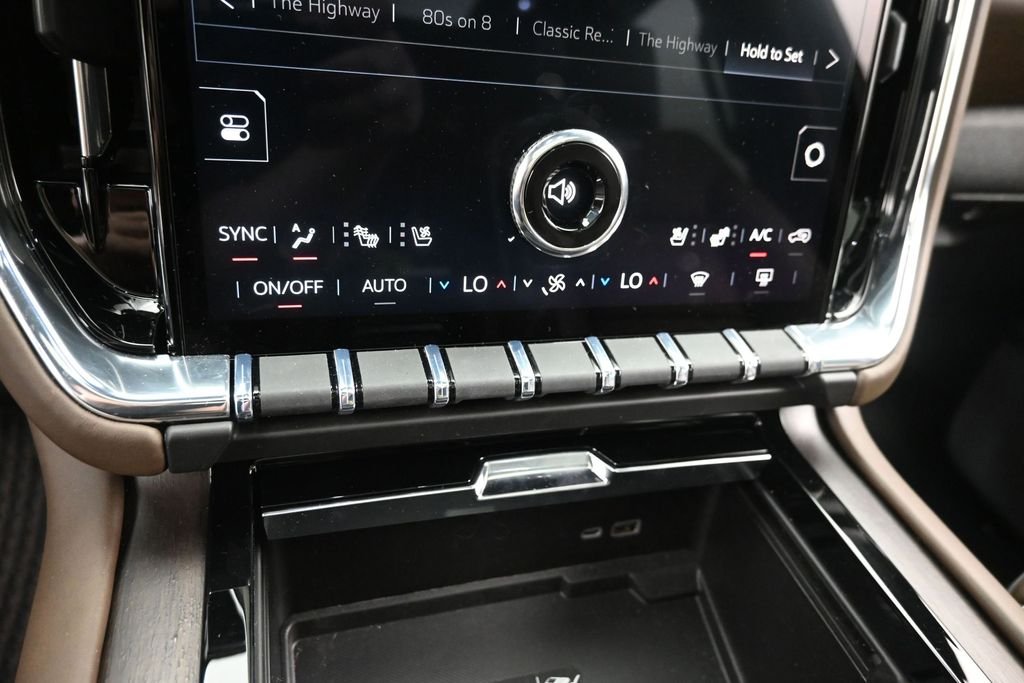 Used 2026 White GMC Denali Ultimate image 31