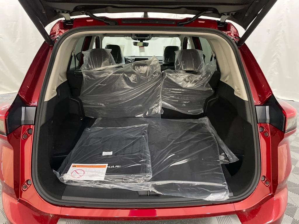 New 2026 Scarlet Ember Tintcoat Nissan SV image 7