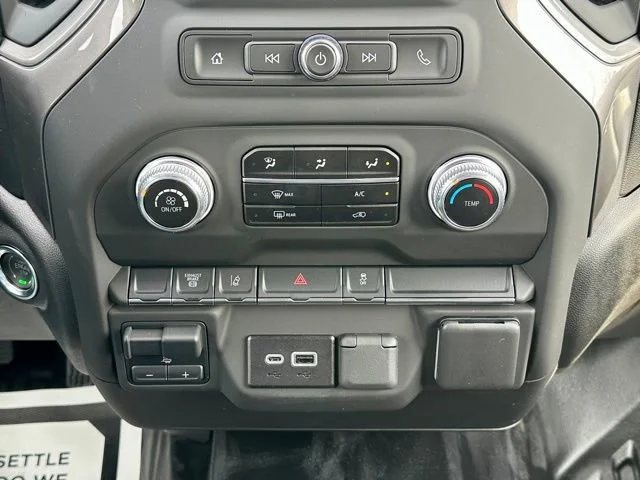 2025 GMC Sierra 3500HD Pro - Photo 23