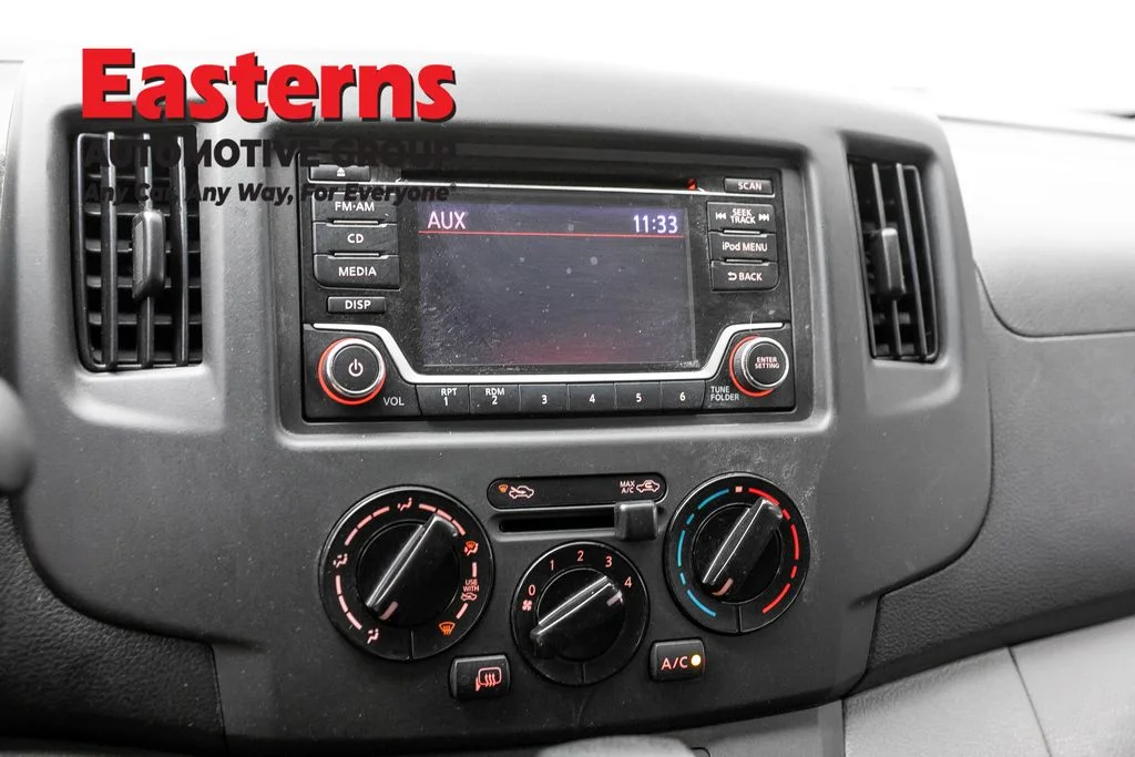 Used 2019 White Nissan SV image 18