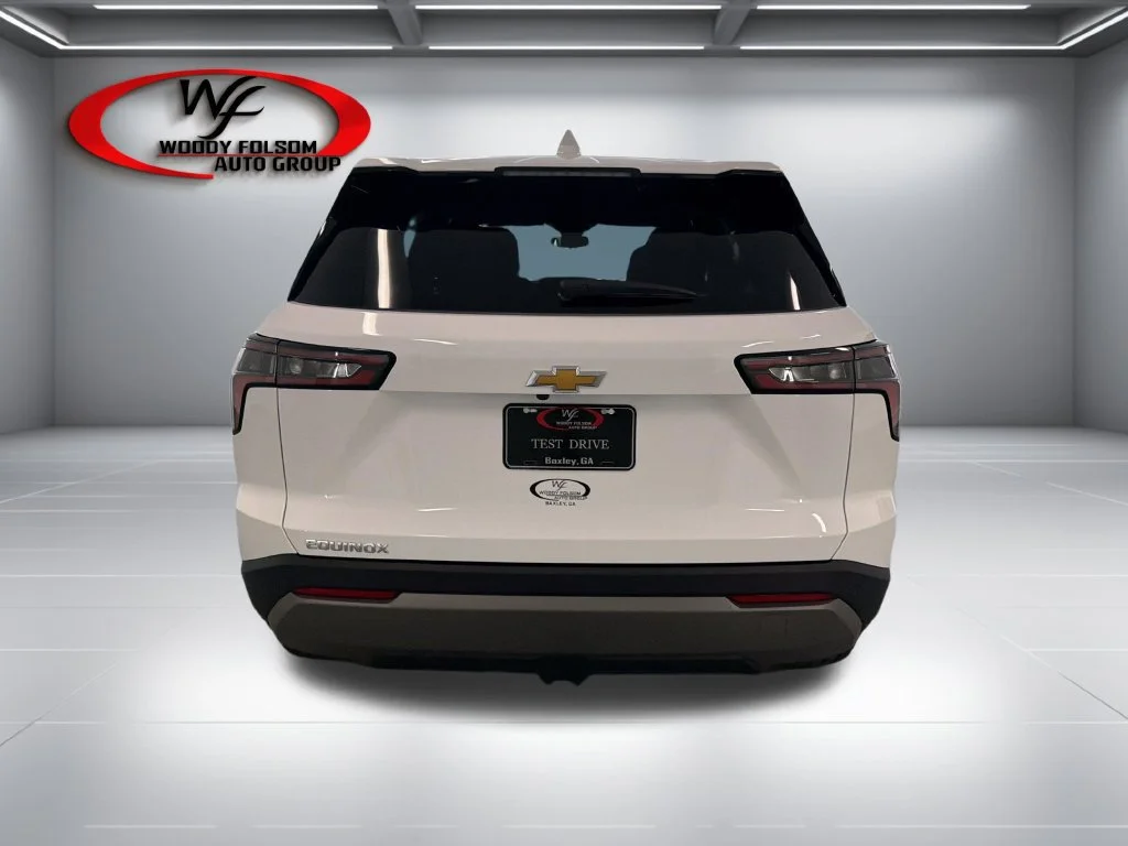New 2027 Summit White Chevrolet LT image 7
