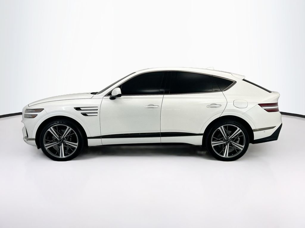 Used 2025 White Genesis 3.5T e-SC image 8