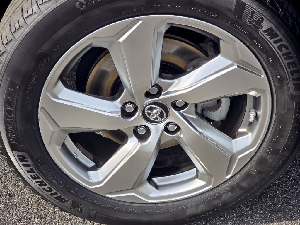 Certified Used 2019 Silver Toyota Limited image 11
