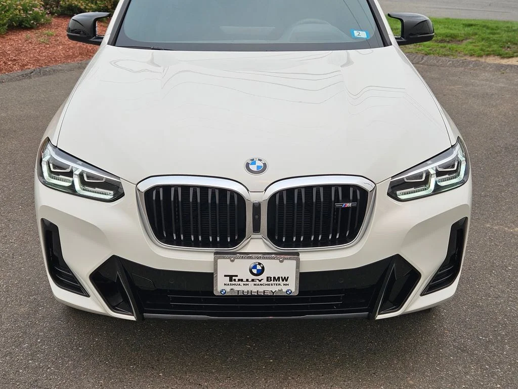 Used 2025 Alpine White BMW M40i image 8