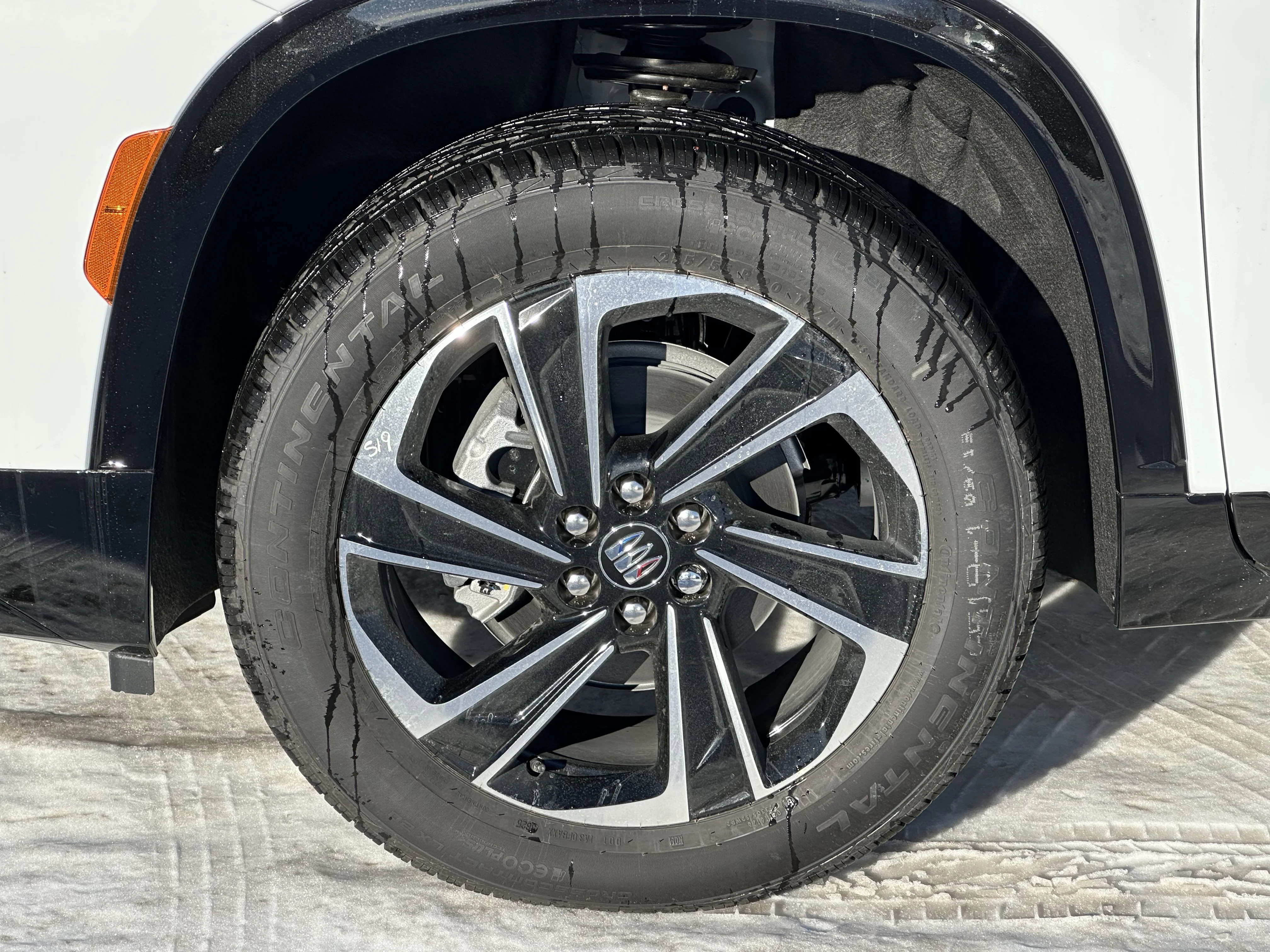 New 2026 Summit White Buick Sport Touring image 6