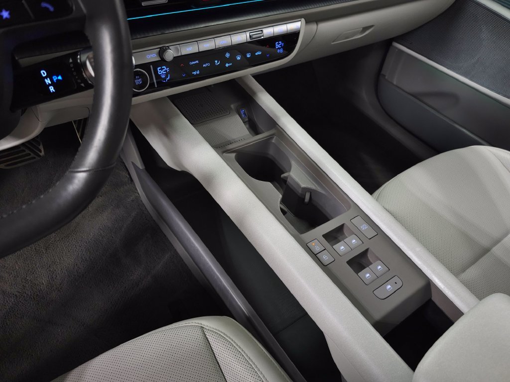 2023 Hyundai IONIQ 6 Limited - Photo 35