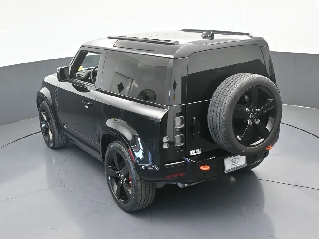 Used 2023 Black Land Rover X image 49