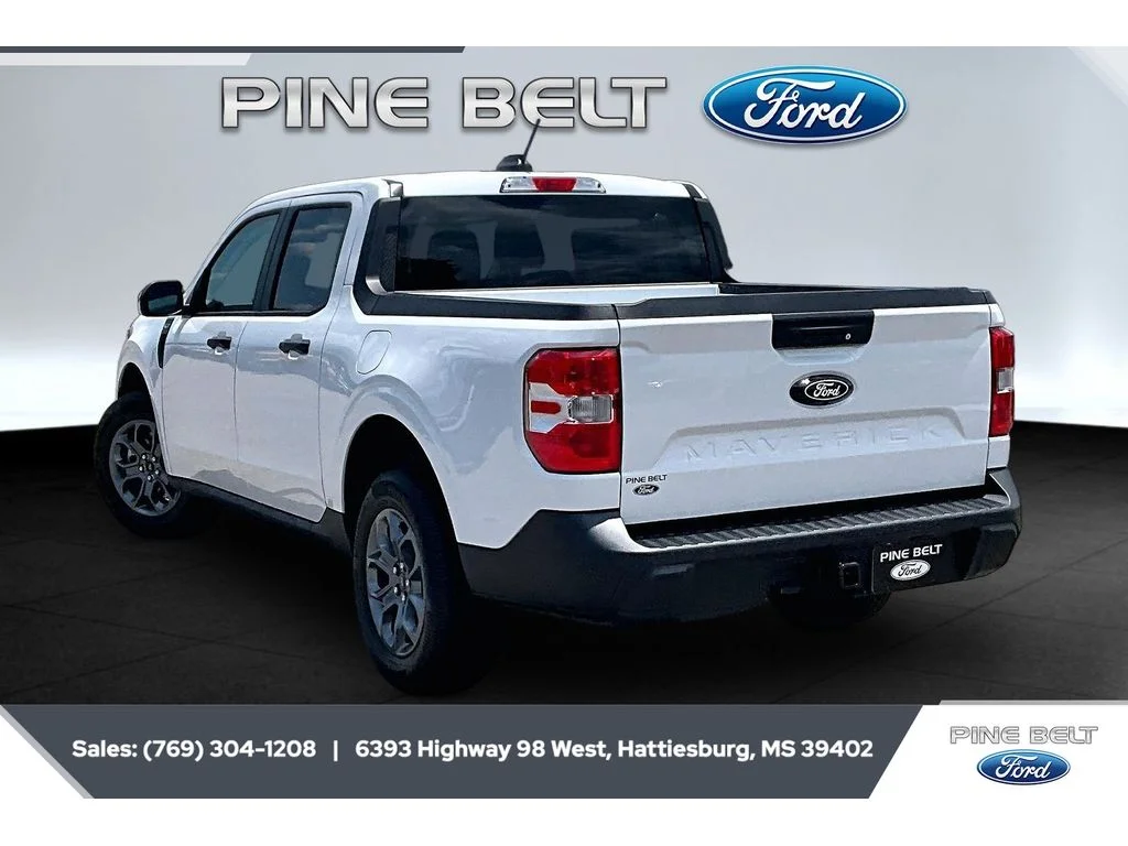 New 2026 Oxford White Ford XLT image 2