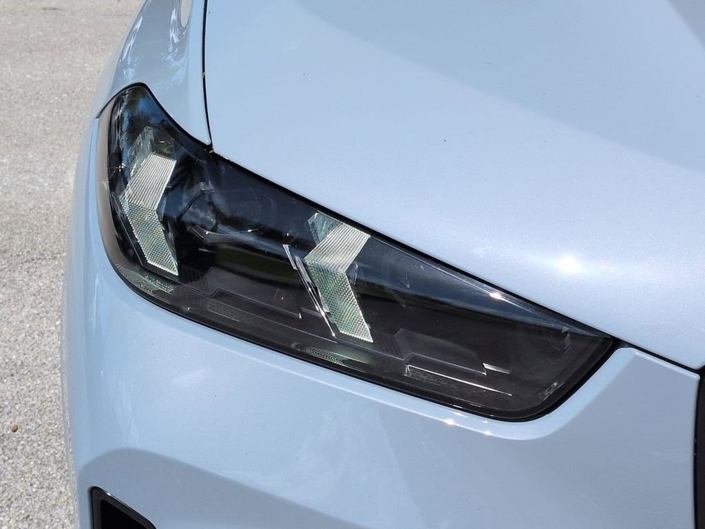New 2026 Brooklyn Grey Metallic BMW xDrive40i image 10