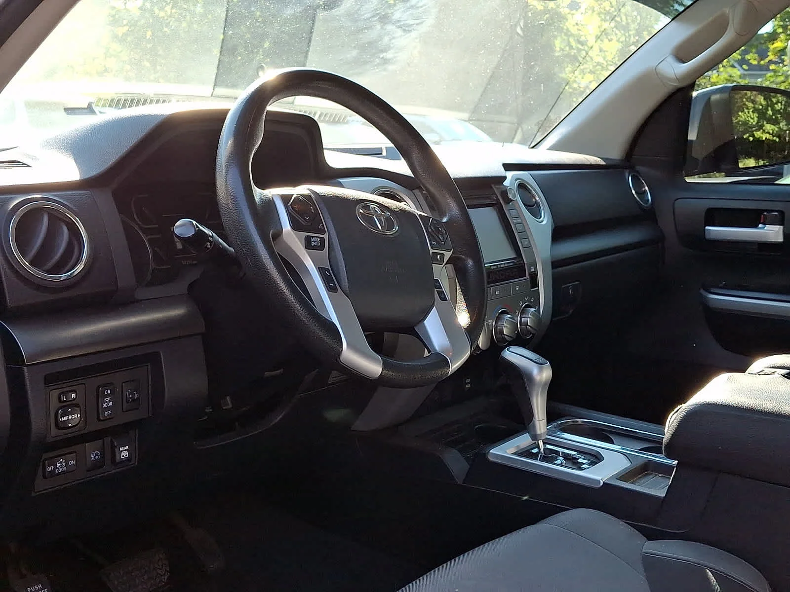 Used 2019 Magnetic Gray Metallic Toyota SR5 image 6