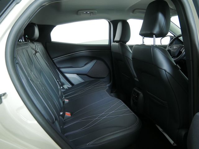 Certified Used 2025 Beige Ford Select image 13