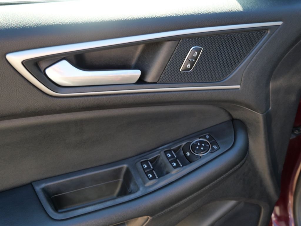 Used 2021 Red Ford SEL image 20