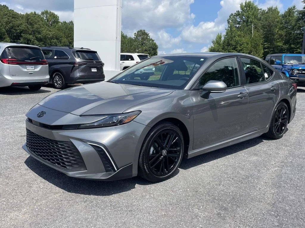 Used 2025 Heavy Metal Toyota SE image 5